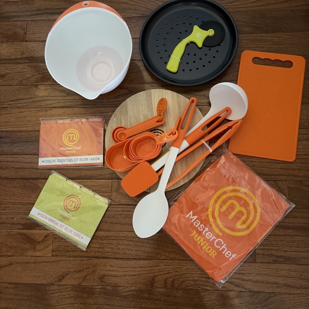 MasterChef Junior Cooking Pizza & Essential Sets NWOB - See Pics